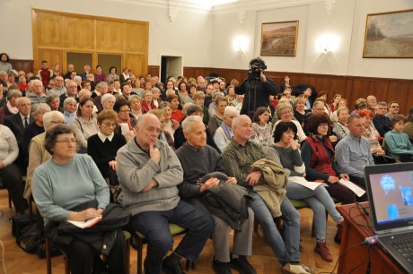 Miért szeretek „tanítvány” lenni? - Dózsa István tett tanúságot a megtelt Szent Imre teremben